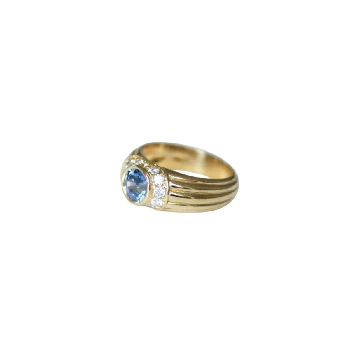 Bague jonc en or jaune, saphir, et diamants - Image 4