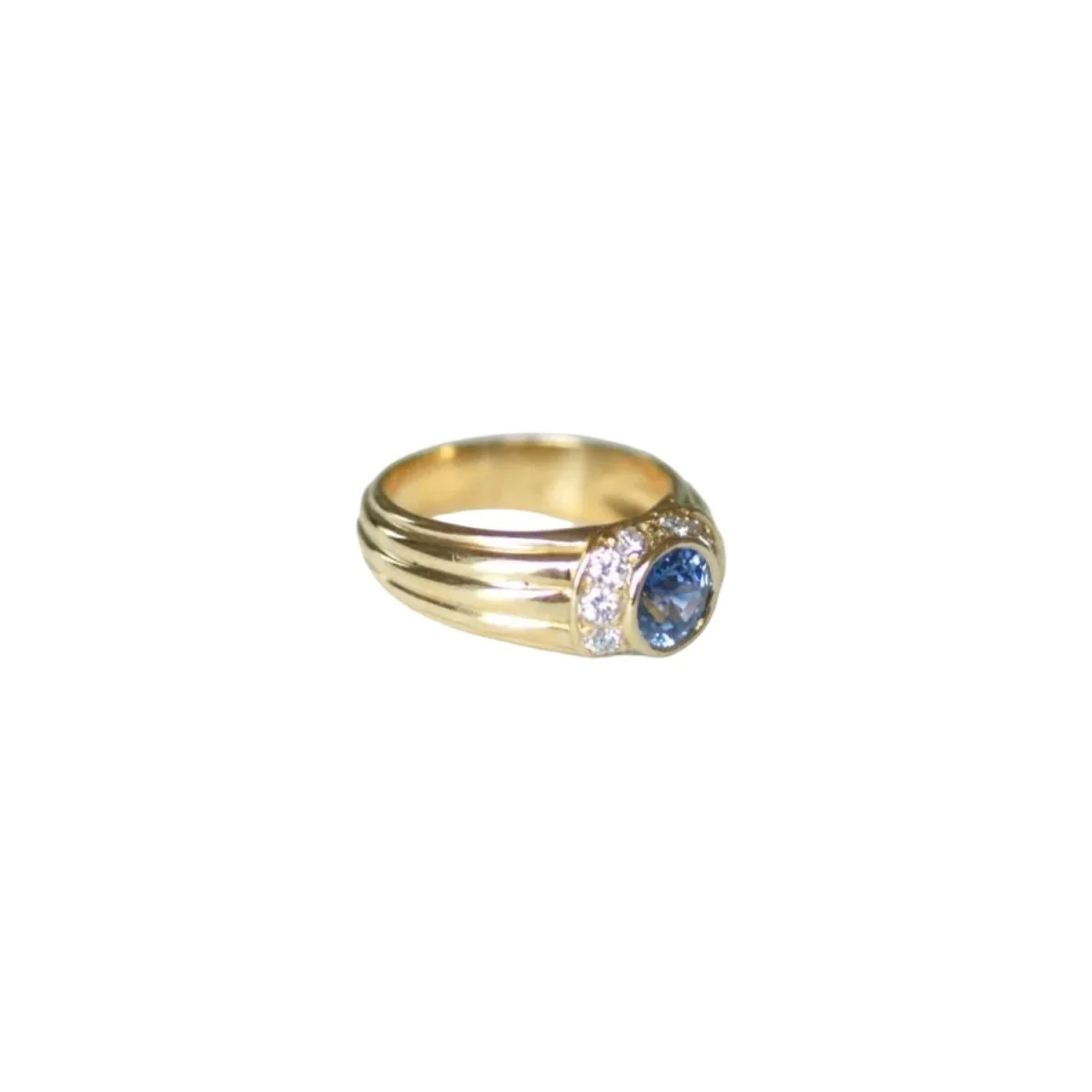 Bague jonc en or jaune, saphir, et diamants - Image 5