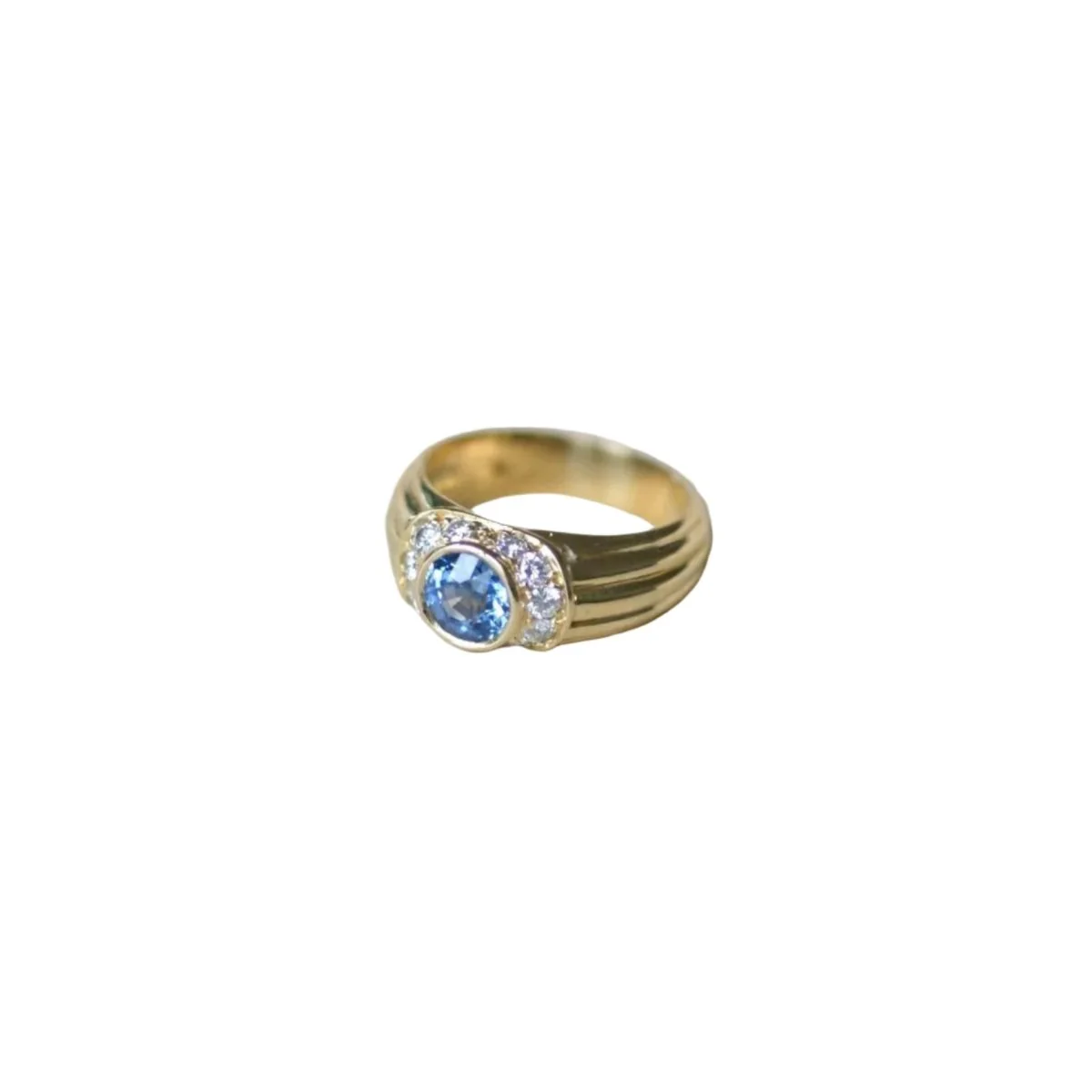 Bague jonc en or jaune, saphir, et diamants - Image 9