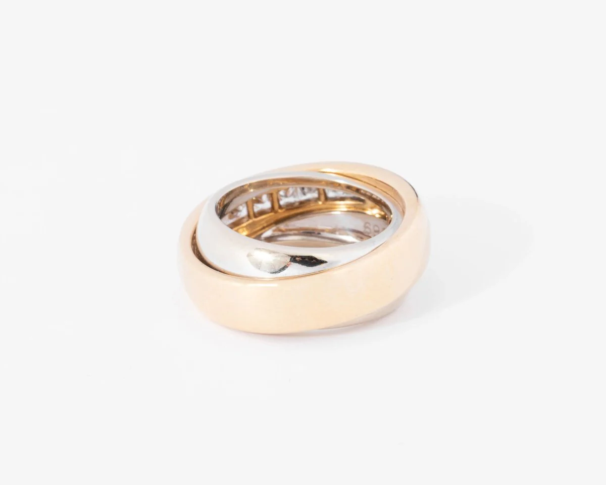 Bague jonc signée Cartier bi-colore en diamants princesses - Image 3