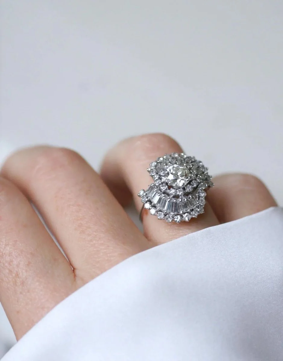 Bague Jupe Diamant Baguette 3.34 Cts Or Blanc - Image 2