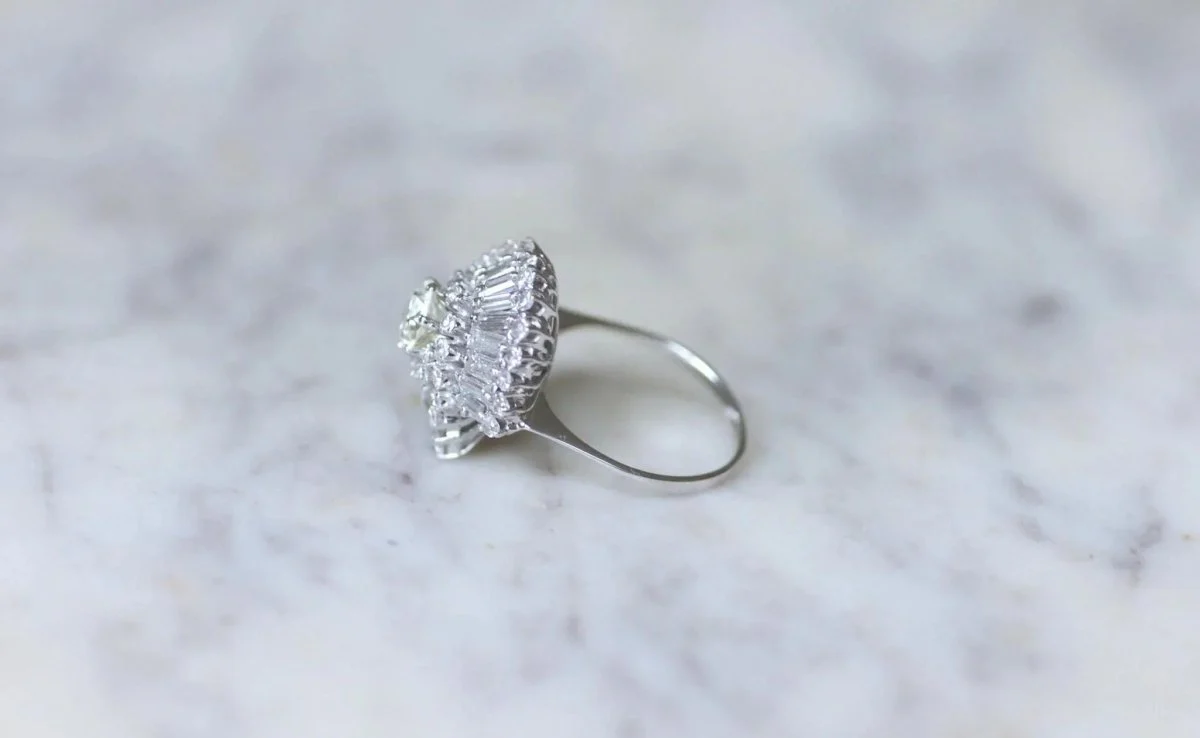 Bague Jupe Diamant Baguette 3.34 Cts Or Blanc - Image 5