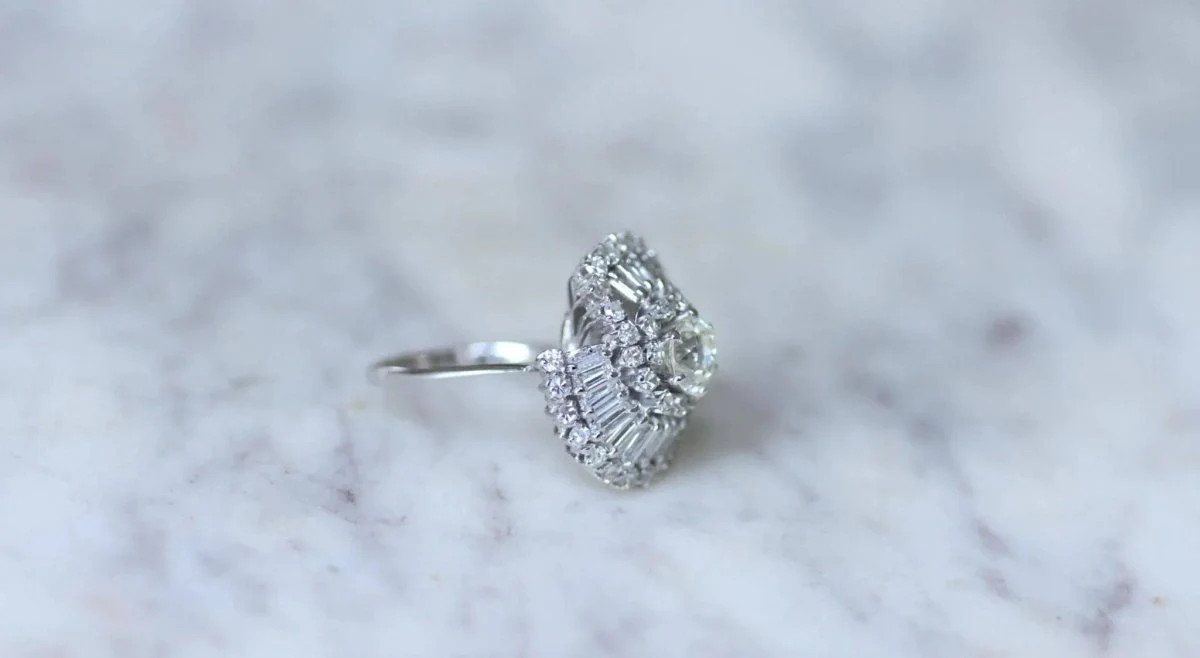 Bague Jupe Diamant Baguette 3.34 Cts Or Blanc - Image 7