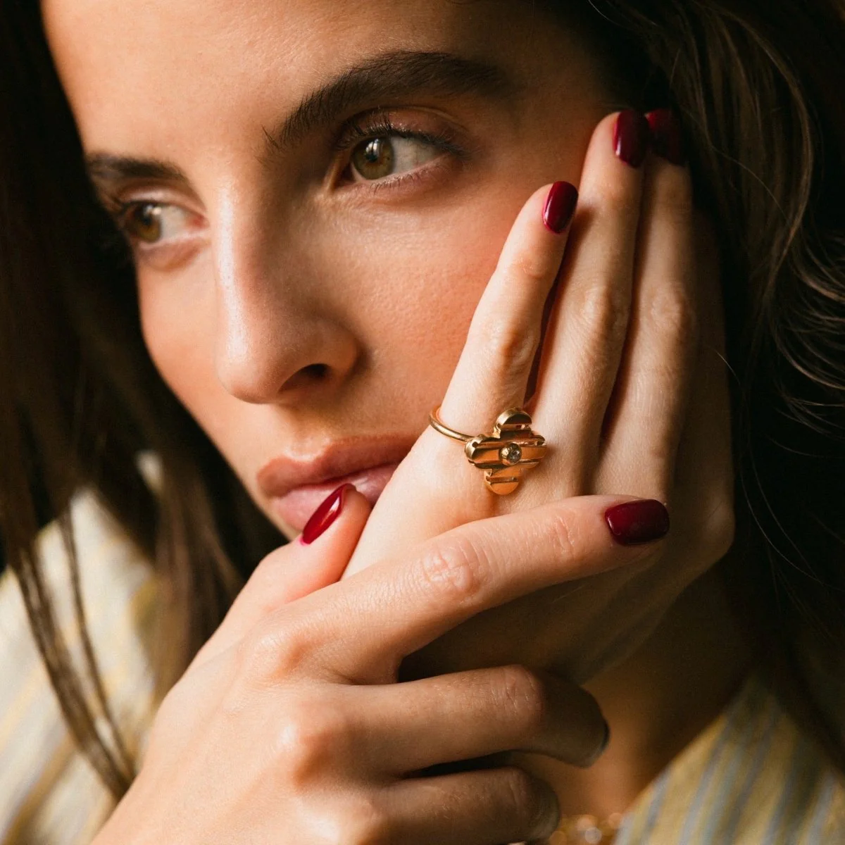 Bague Jonc LOUIS VUITTON "Star Blossom" en or jaune et diamant - Image 2