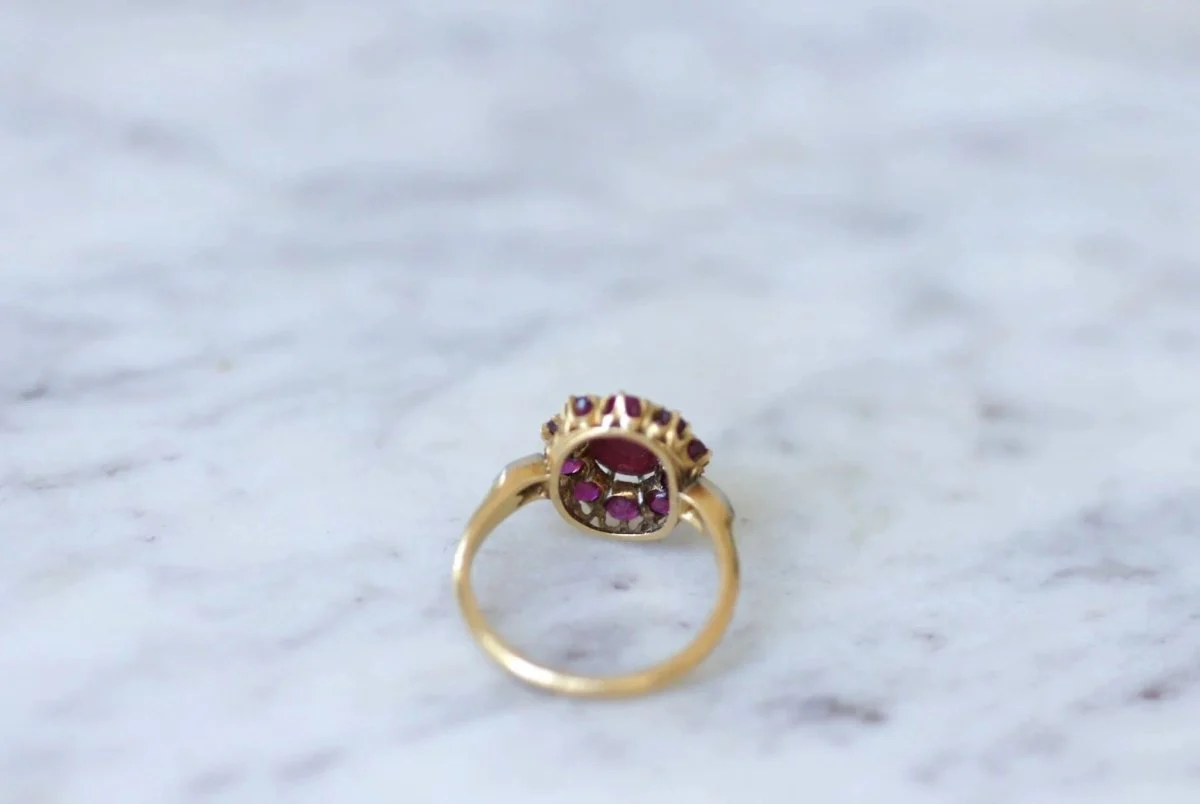 Bague marguerite rubis cabochon et diamants - Image 9
