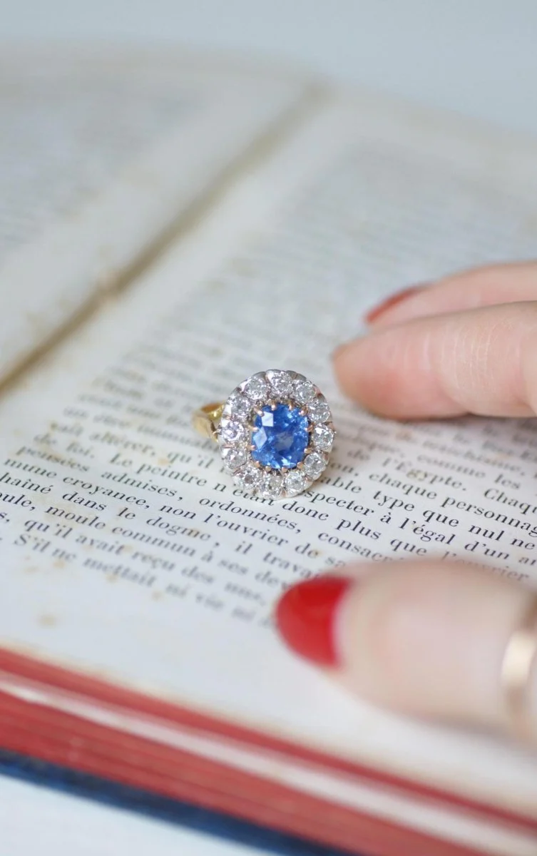 Bague Marguerite Saphir de Ceylan 4,50 Cts et Diamants - Image 10