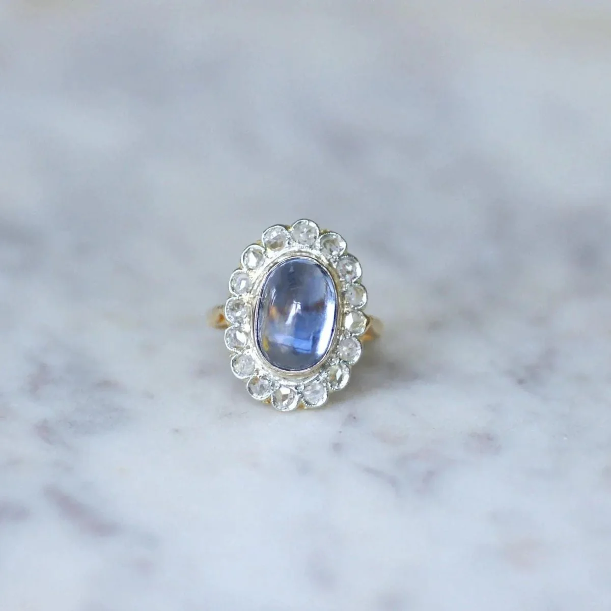 Bague Marguerite en or, platine, saphir et diamants - Image 9