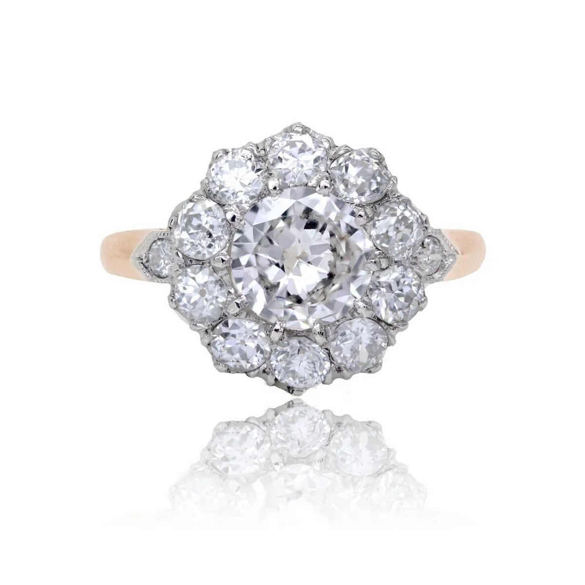 Bague Marguerite en or jaune, platine et diamants