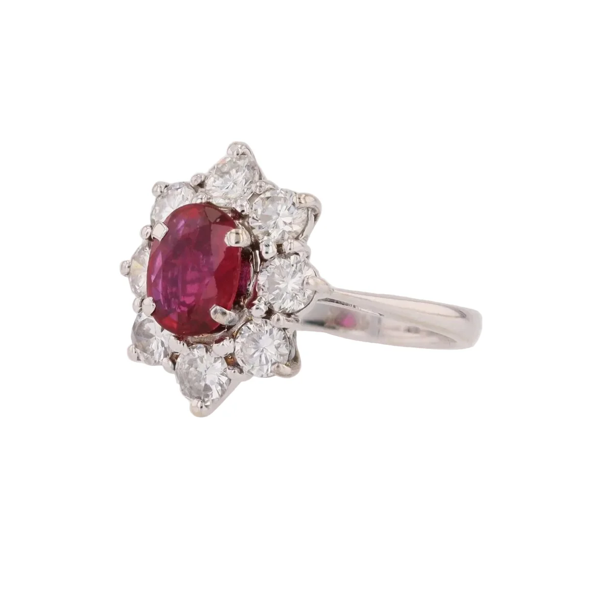 Bague Marguerite en or blanc, rubis et diamants - Image 3