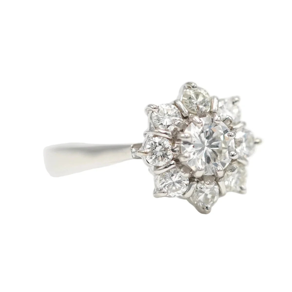 Bague Marguerite en or blanc et diamants - Image 6