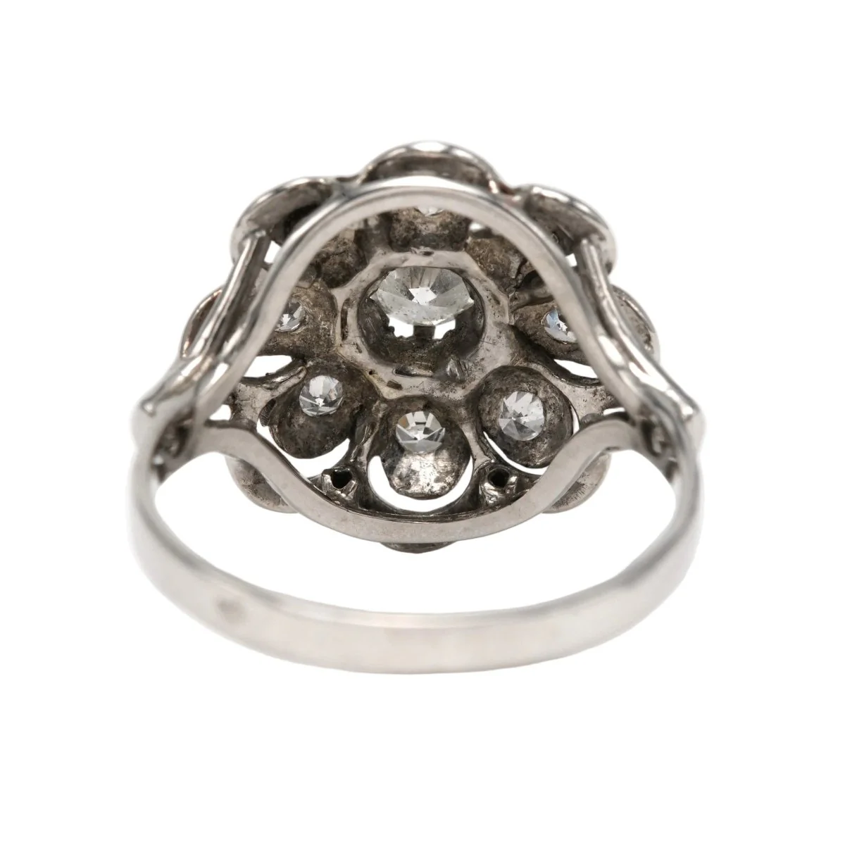 Bague Marguerite en or blanc et diamants - Image 5