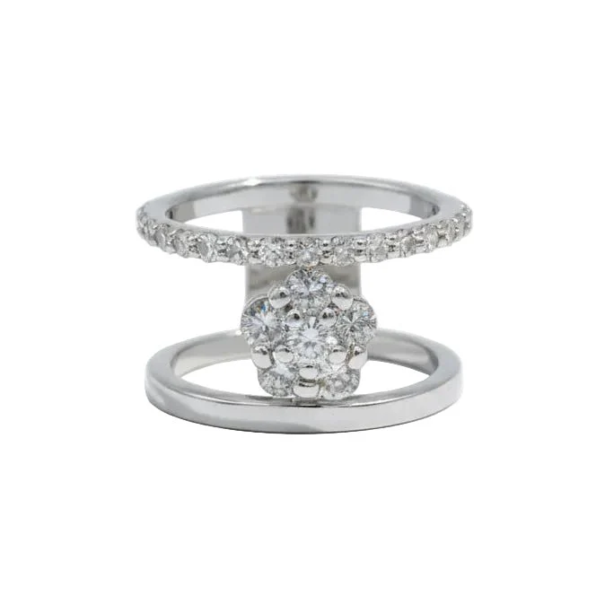 Bague Marguerite en or blanc et diamants