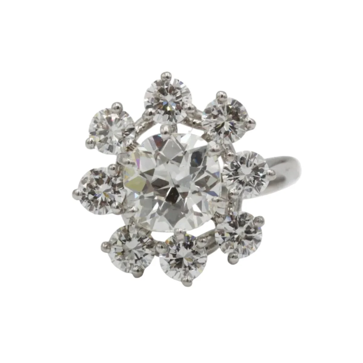 Bague Marguerite en or blanc, platine et diamants