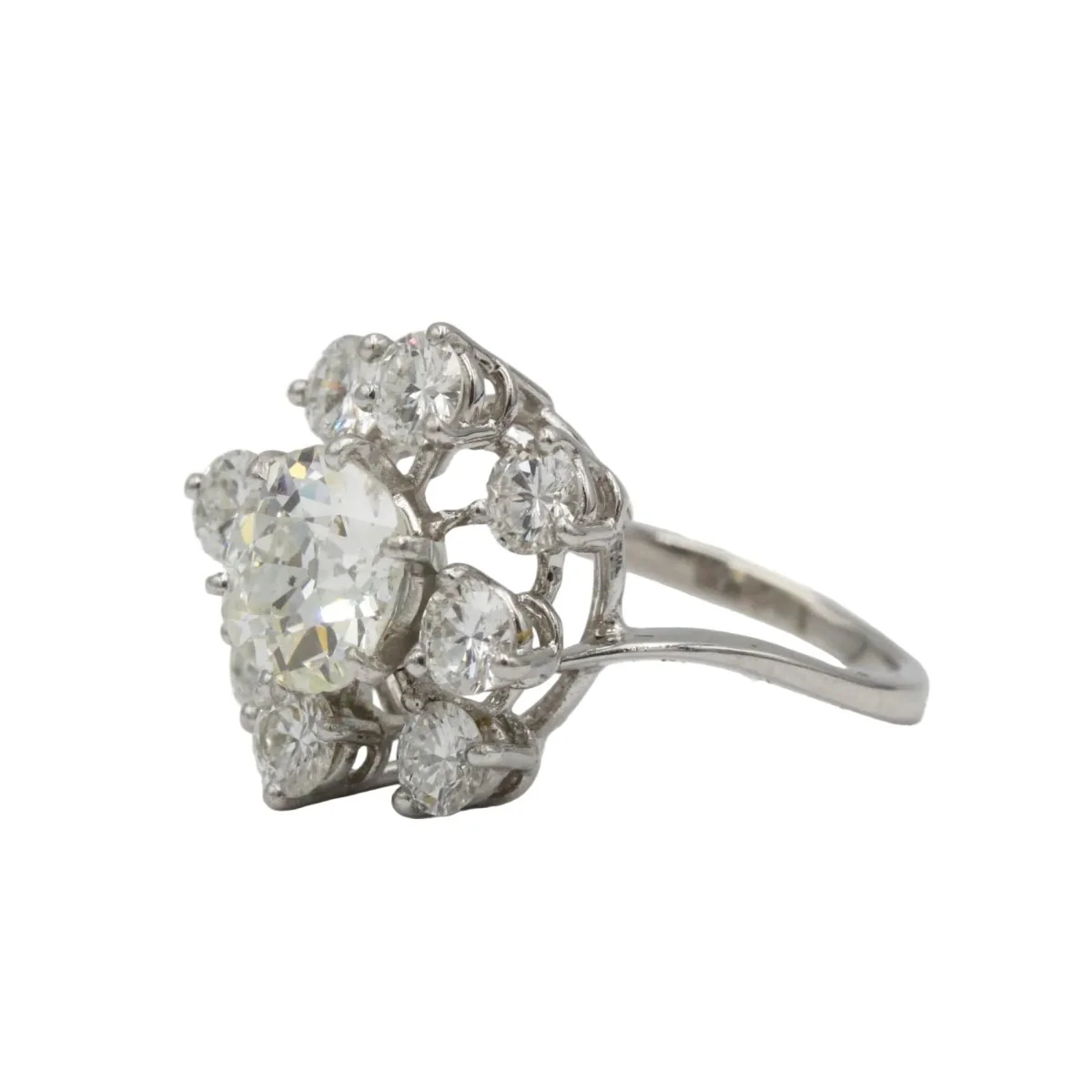 Bague Marguerite en or blanc, platine et diamants - Image 3