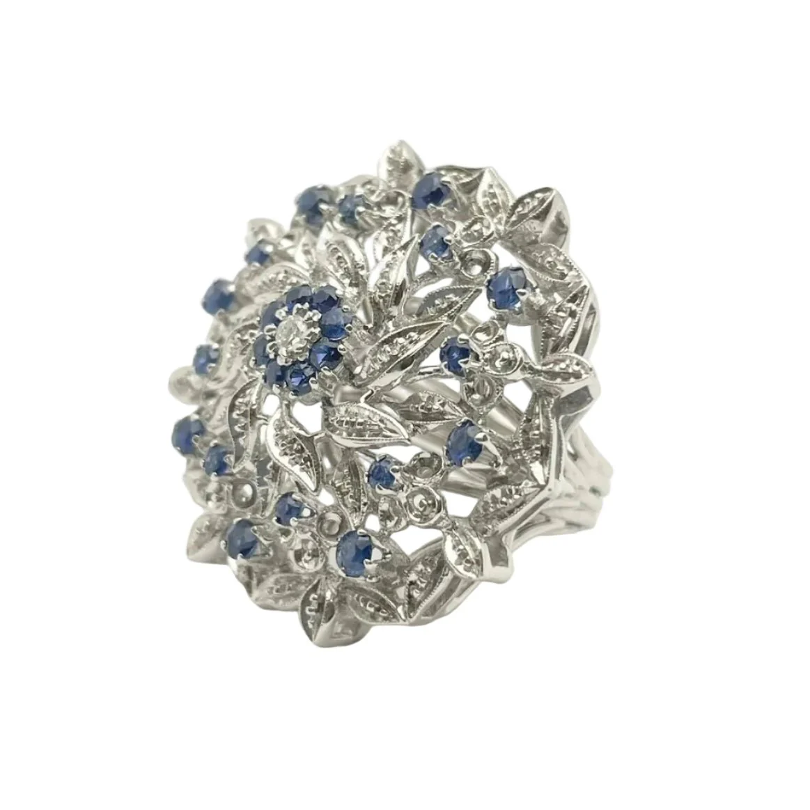Bague Marguerite en or blanc, saphirs et diamants - Image 2