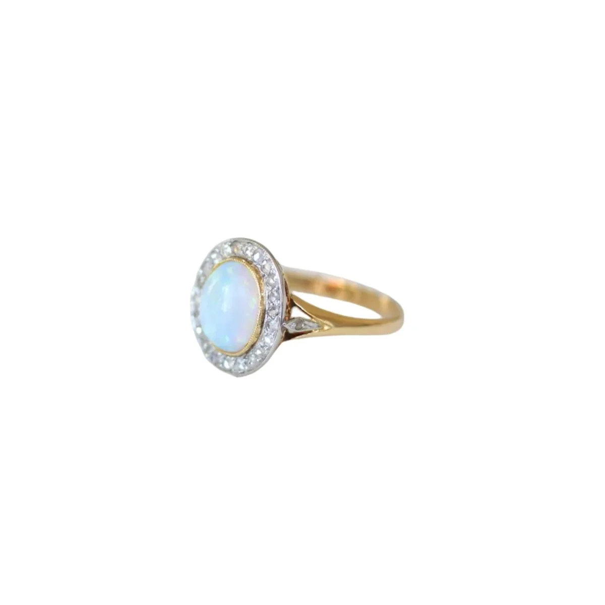 Bague Entourage en or jaune, platine, opale et diamants - Image 3