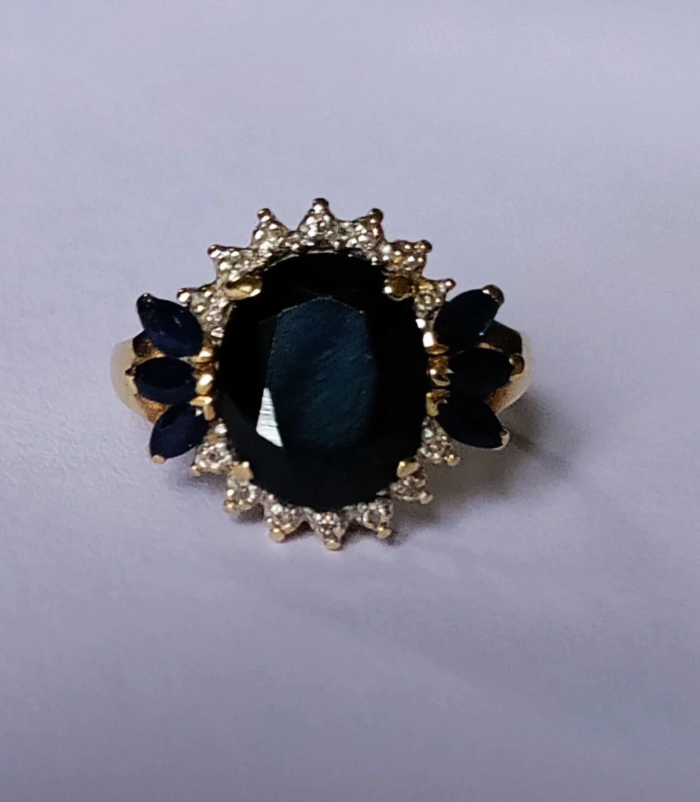 Bague Marguerite en or jaune, saphirs et diamants - Image 10