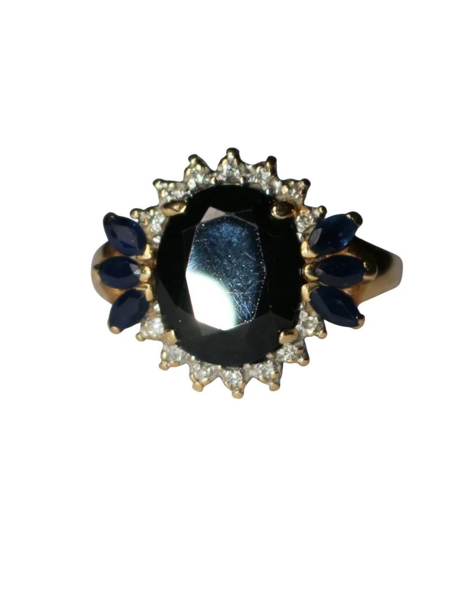Bague Marguerite en or jaune, saphirs et diamants - Image 2