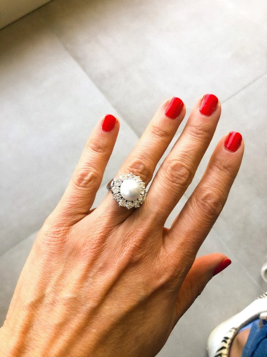 Bague marguerite en perle, entourée diamants - Image 3