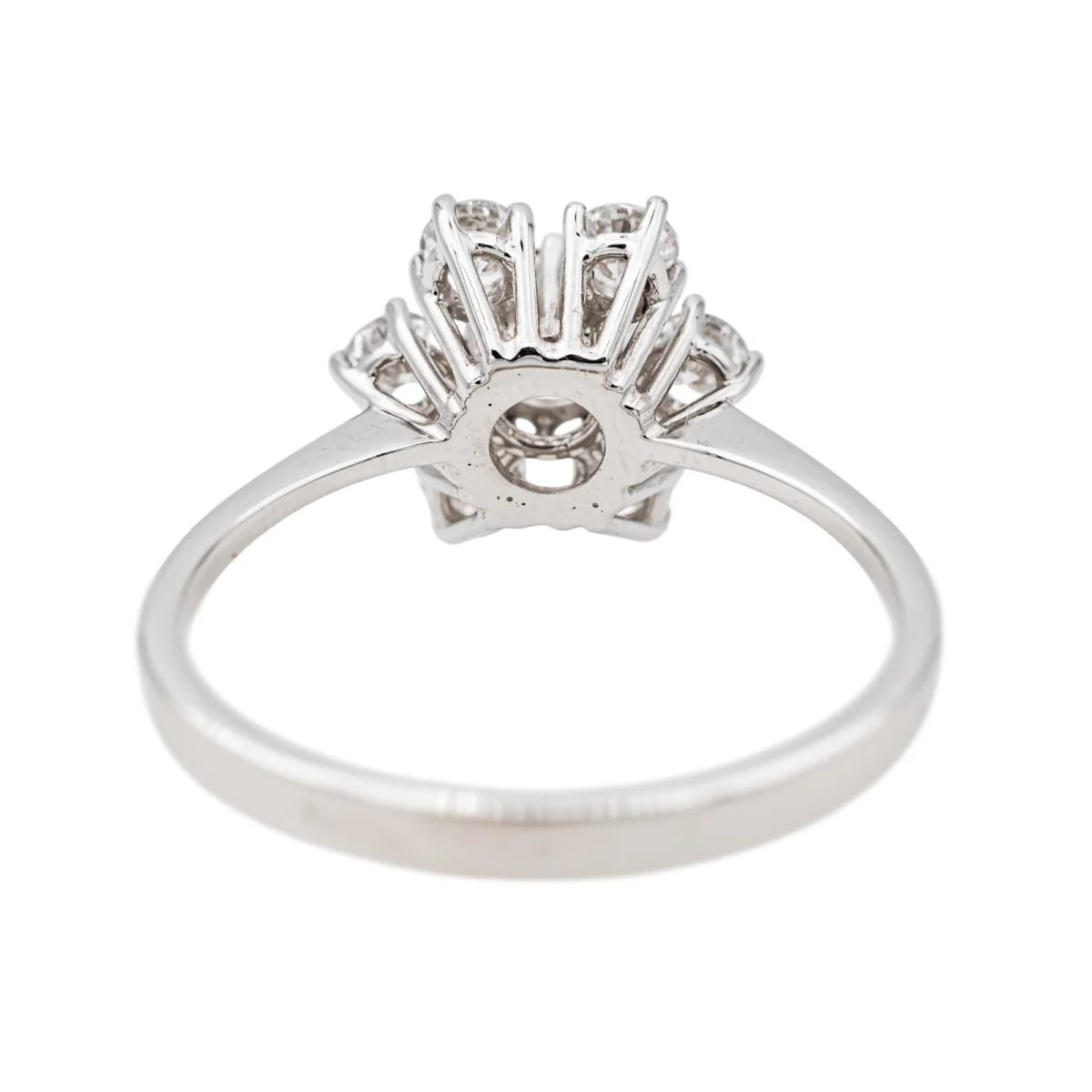 Bague Marguerite en or blanc et diamants - Image 4