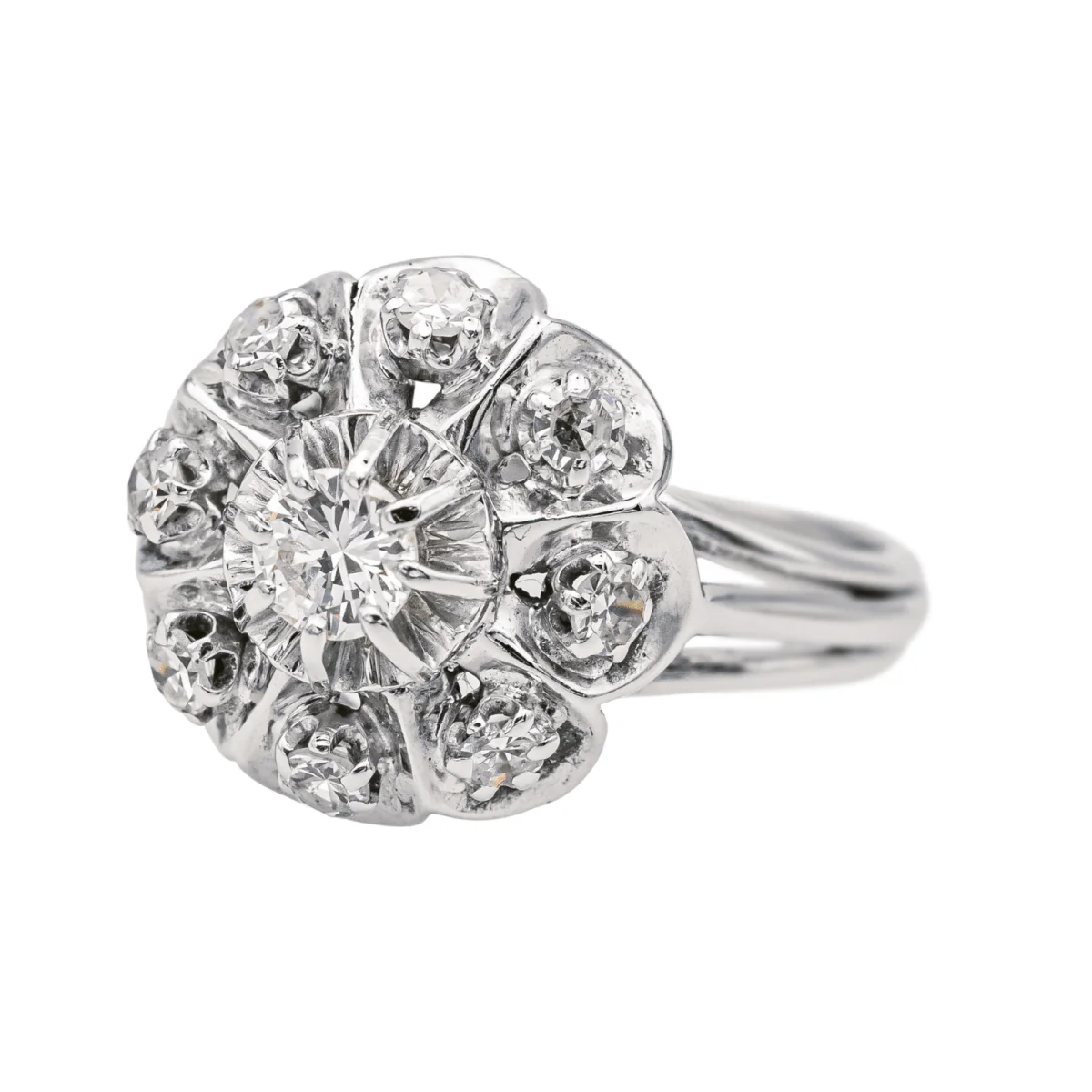 Bague Marguerite en or blanc et diamants - Image 3