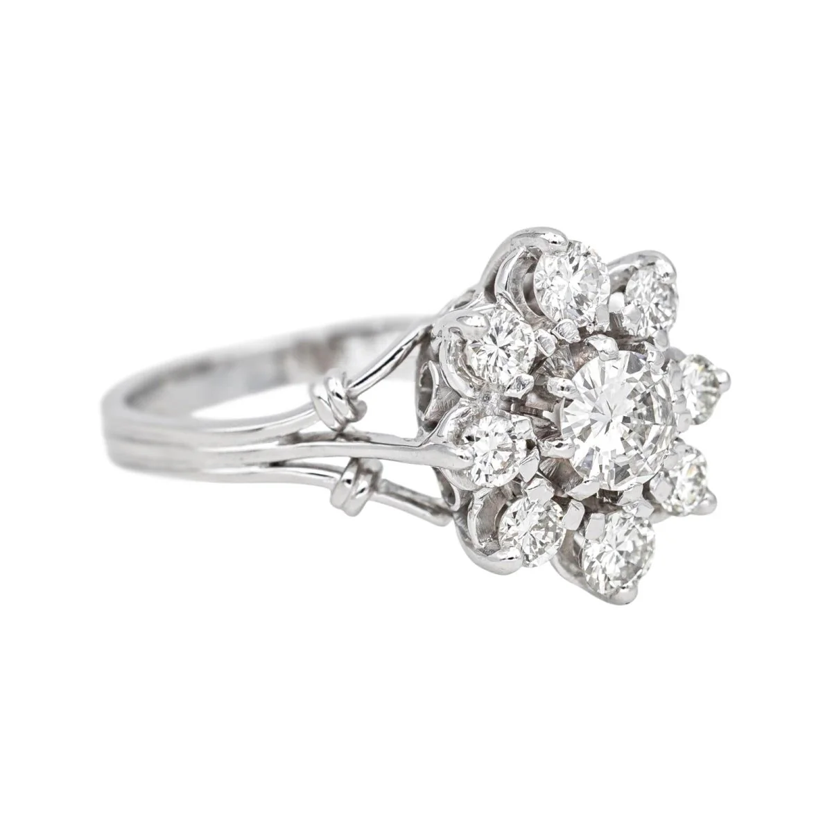 Bague Marguerite en or blanc, platine et diamants - Image 7