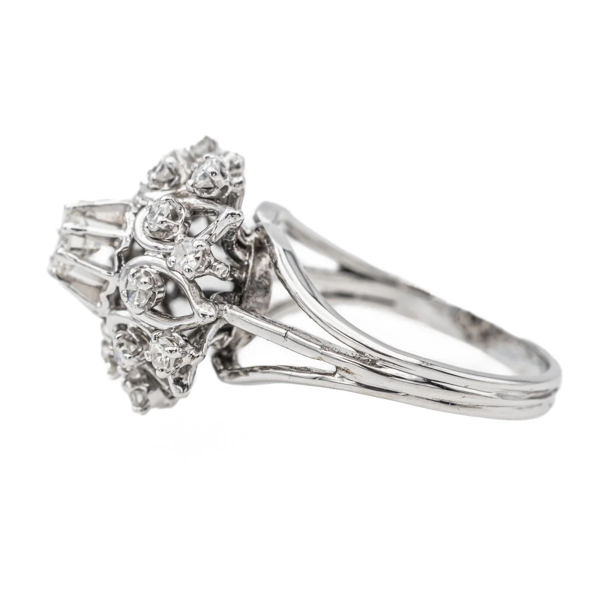 Bague Marguerite en or blanc et diamant - Image 4