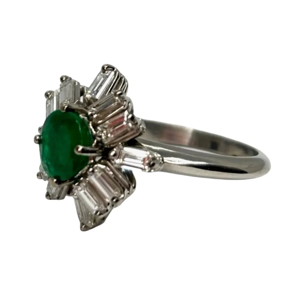 Bague Marguerite or blanc, émeraude et diamants - Image 3