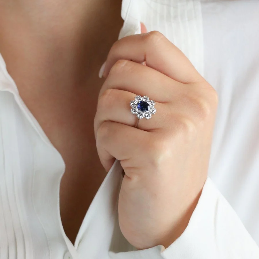 Bague marguerite or blanc saphir ovale diamants - Image 2