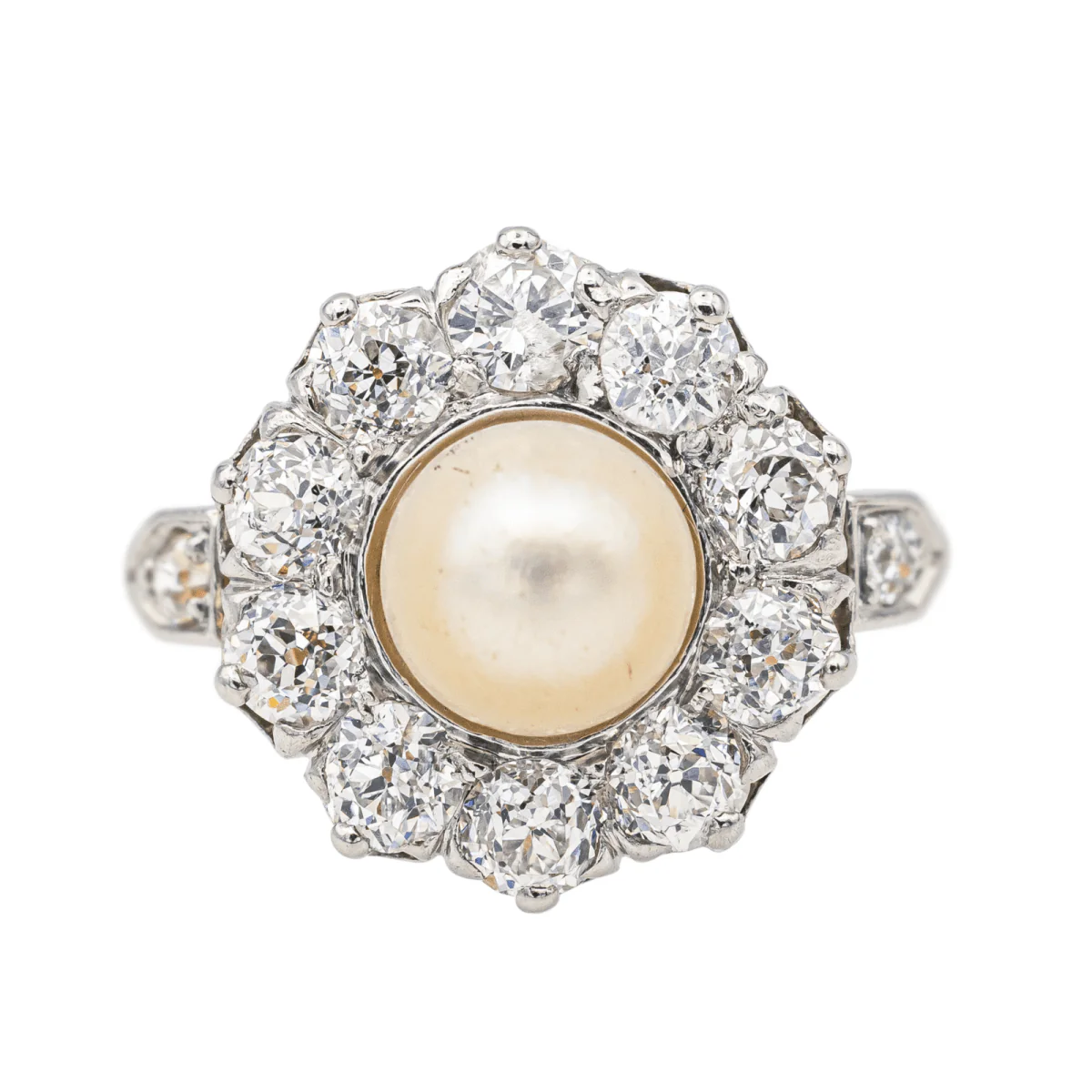 Bague Marguerite en or rose, platine, perle et diamants