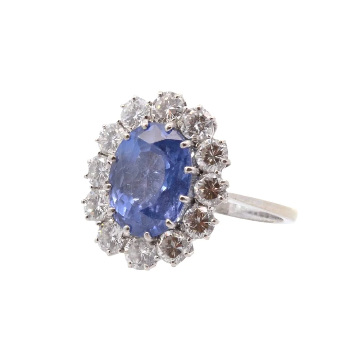 Bague Marguerite en or blanc, saphir et diamants