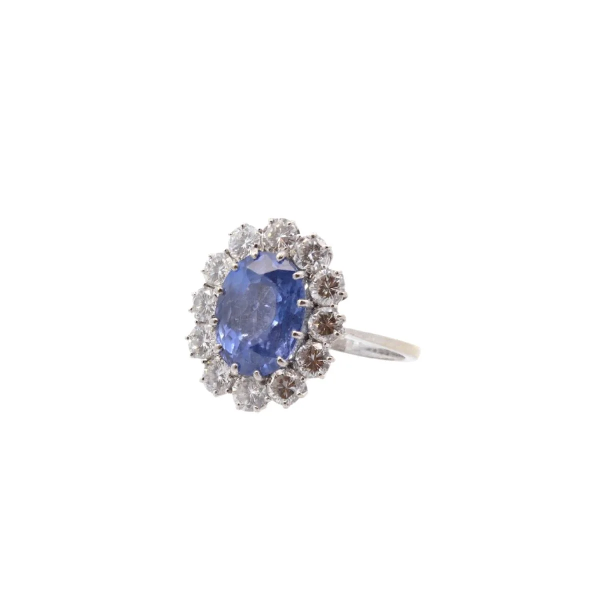 Bague Marguerite en or blanc, saphir et diamants - Image 3