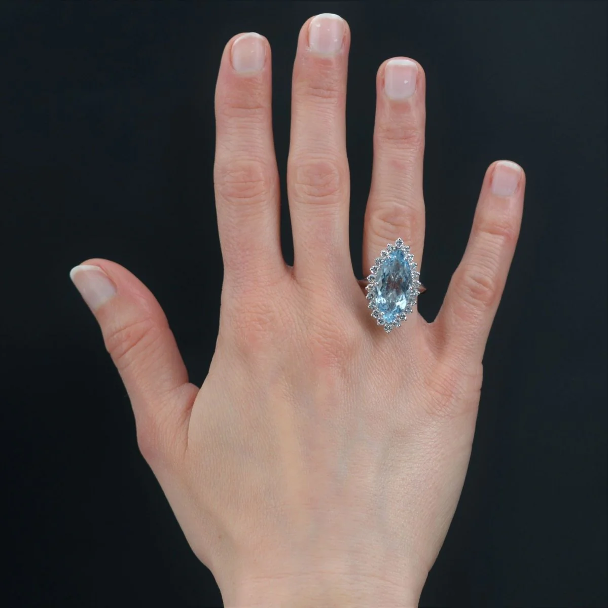 Bague Marquise en or blanc, aigue-marine et diamants - Image 2