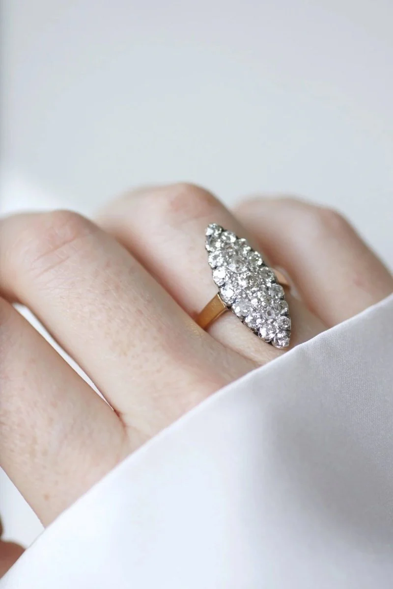 Bague Marquise diamants sur or et platine
