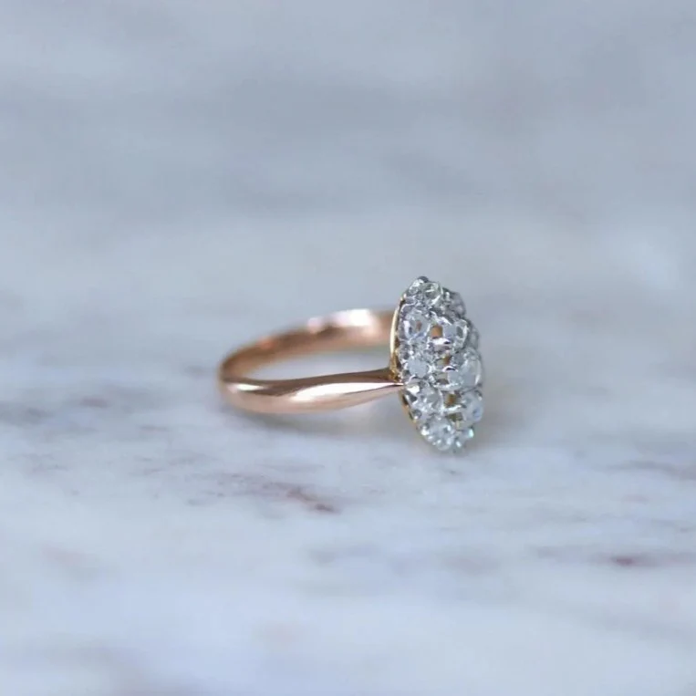Bague Marquise en or rose, platine et diamants - Image 9