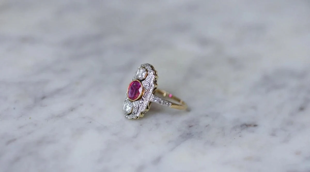 Bague Marquise Art Déco Rubis Birman et Diamants - Image 9