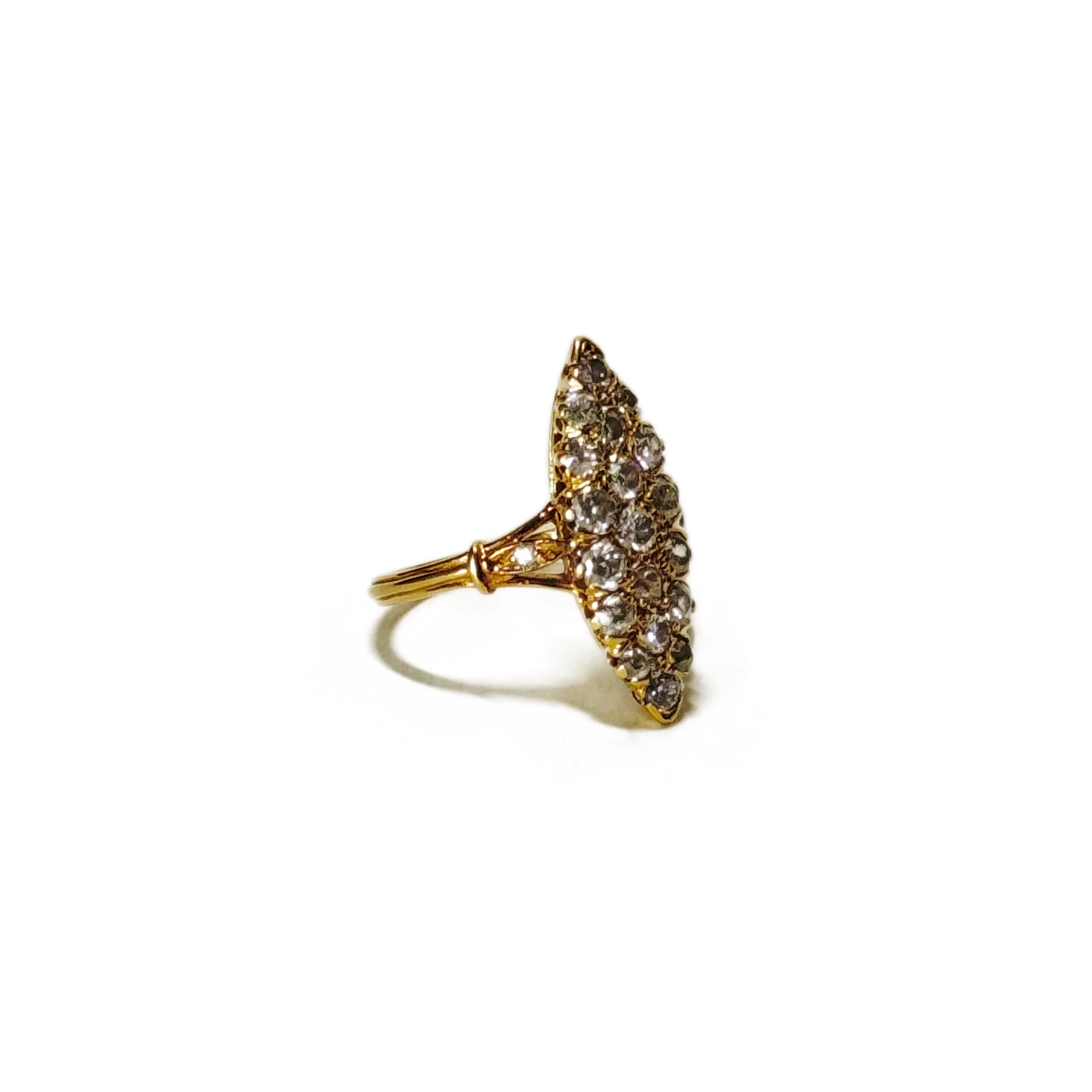 Bague marquise en or jaune et diamants - Image 3