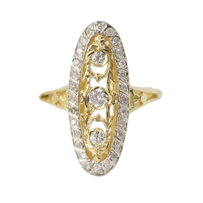 Bague Marquise en or jaune, or blanc et diamants