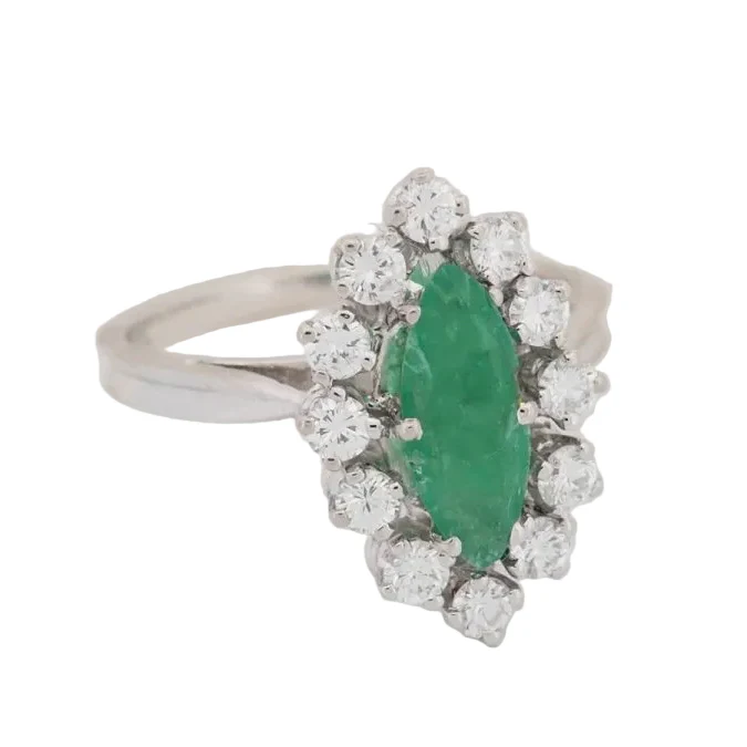 Bague Marquise en or blanc, émeraude et diamants - Image 5