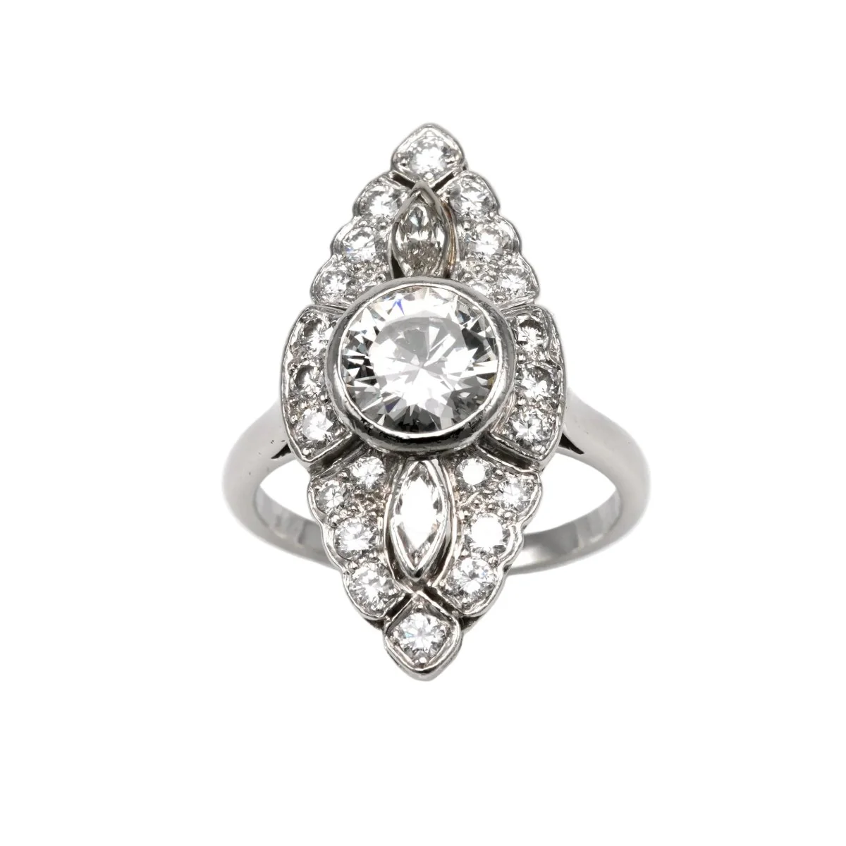 Bague Marquise en or blanc et diamants