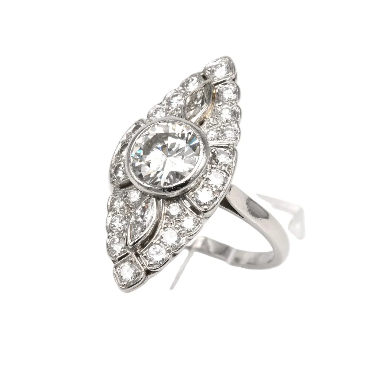 Bague Marquise en or blanc et diamants - Image 2