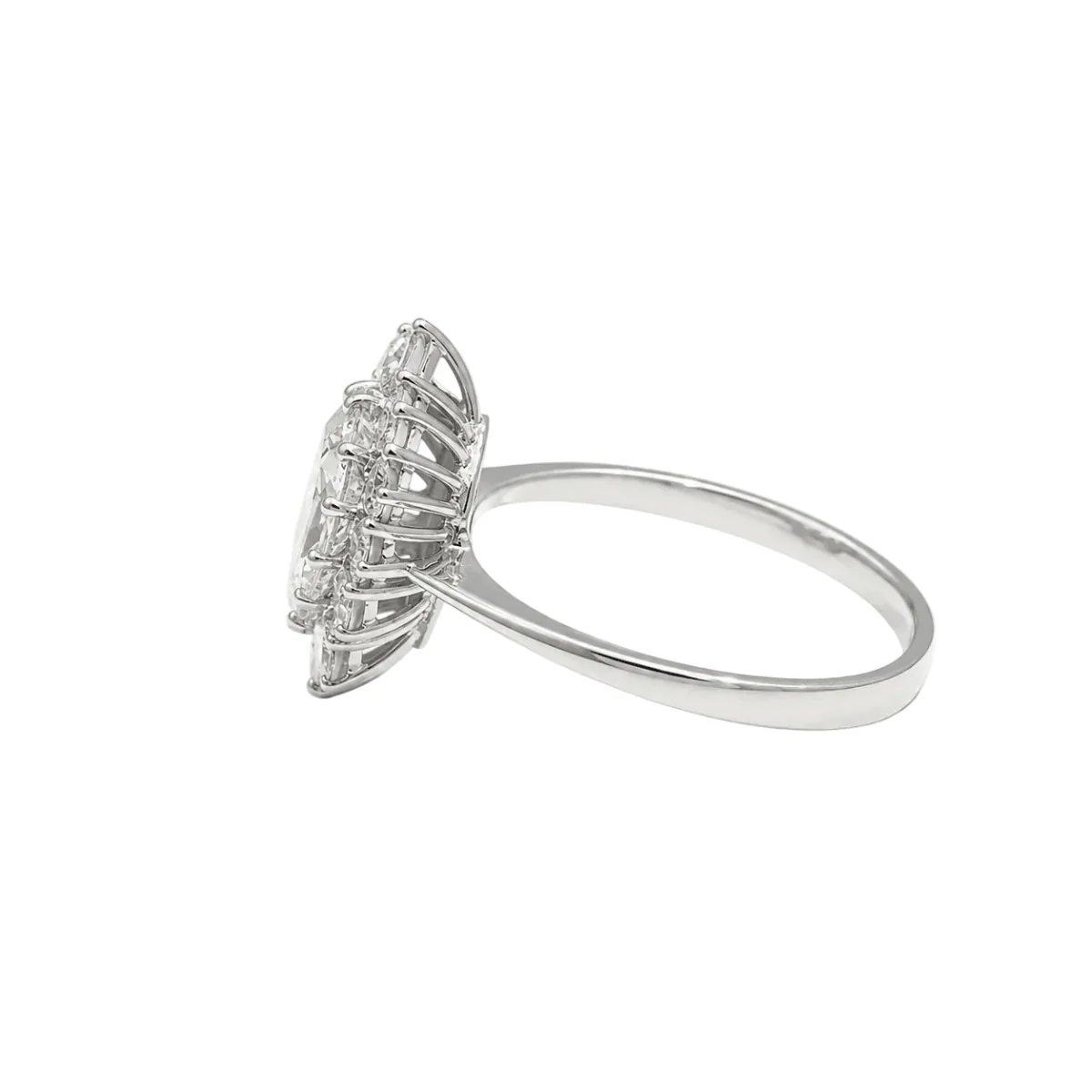 Bague Marquise en or blanc et diamants - Image 3