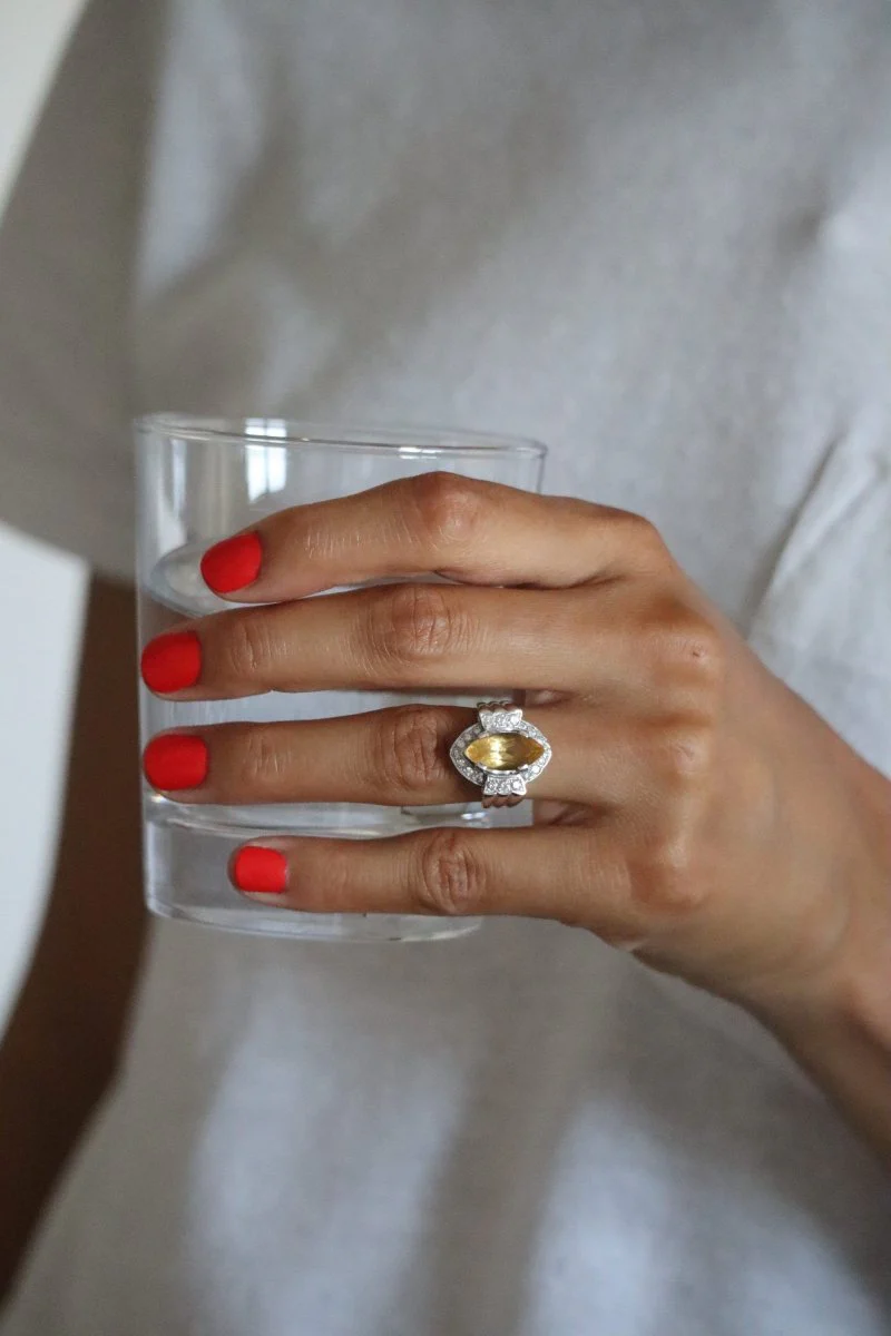 Bague Marquise en or blanc sertie d'une citrine et diamants - Image 2