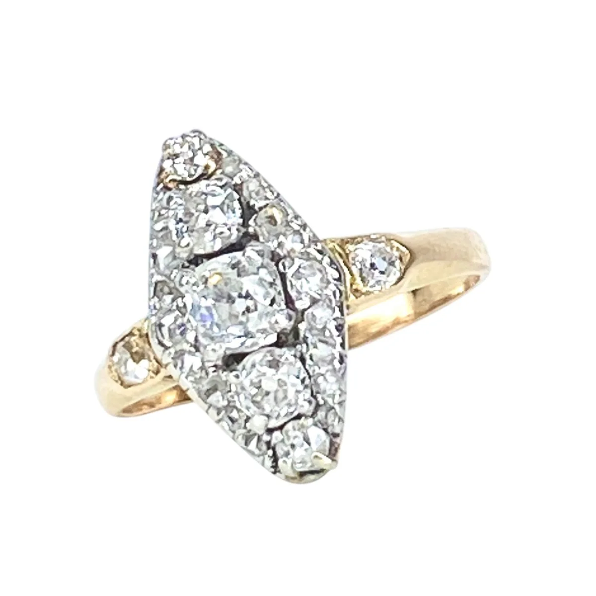 Bague Marquise en or jaune et diamants