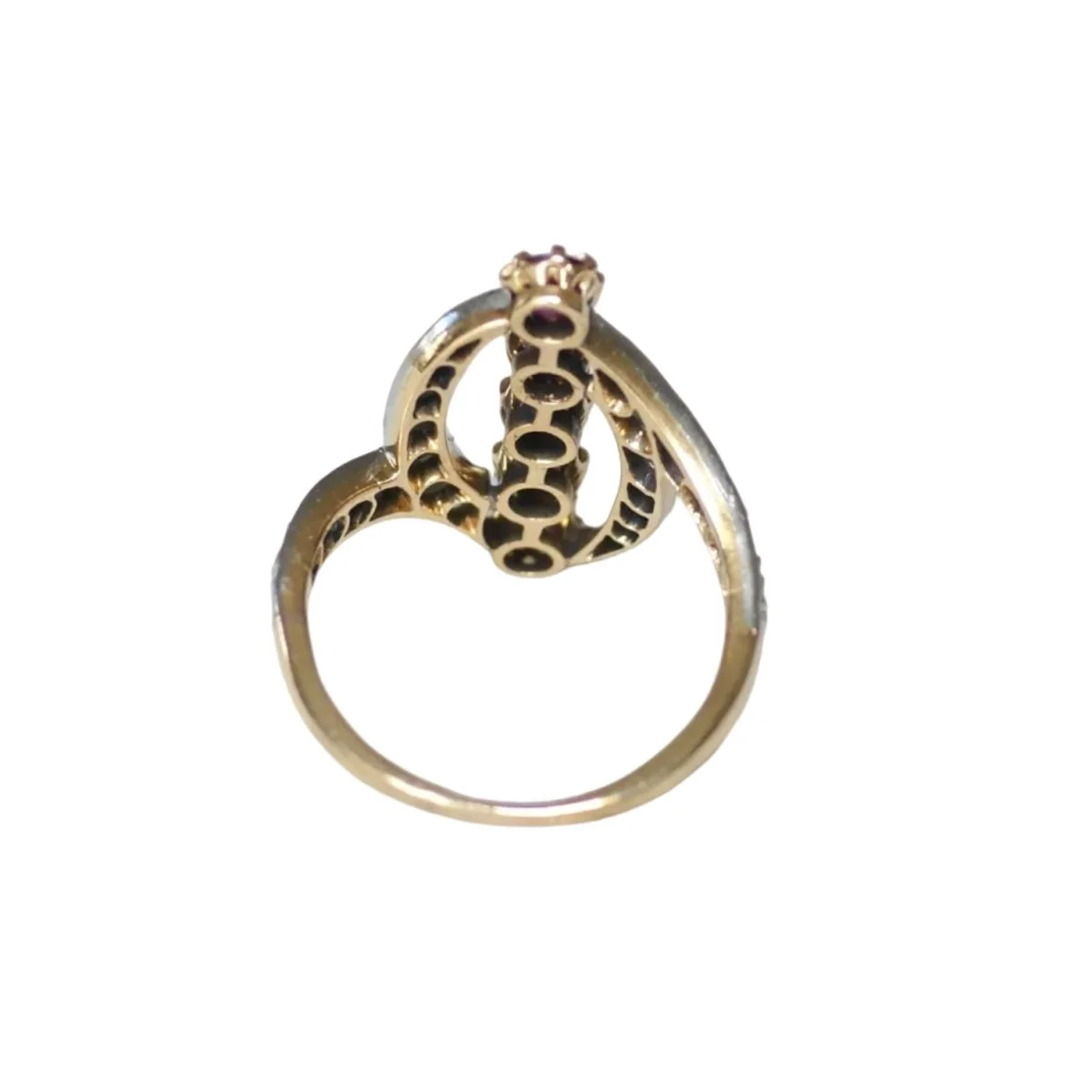 Bague Marquise en or jaune, platine, rubis et diamants - Image 4