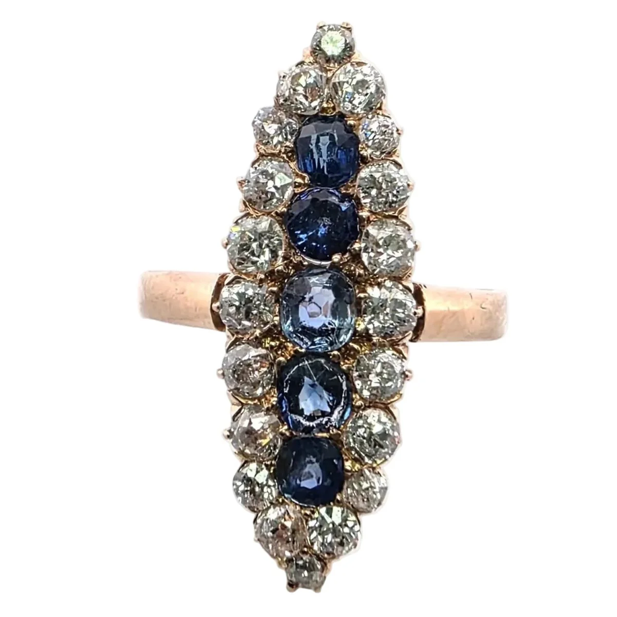 Bague Marquise en or jaune, saphirs et diamants