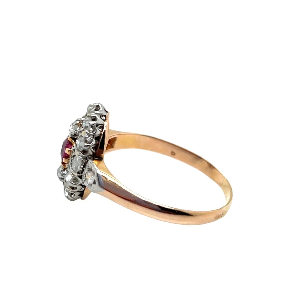 Bague Marquise en or rose, platine, rubis et diamants - Image 2