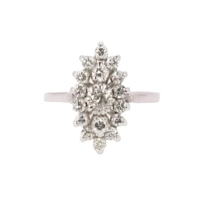 Bague Marquise en or blanc et diamants