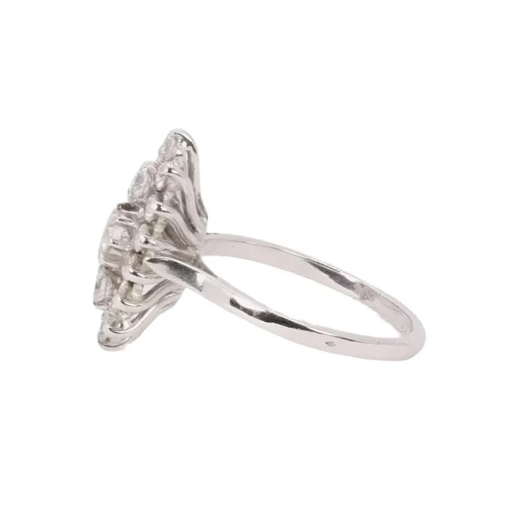 Bague Marquise en or blanc et diamants - Image 4