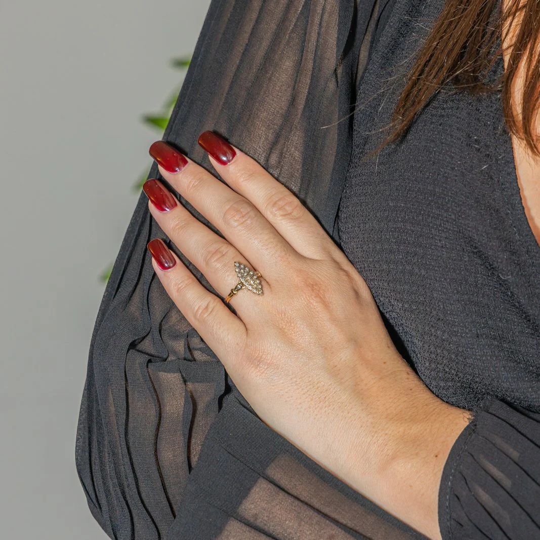 Bague Marquise en or jaune et diamant - Image 2